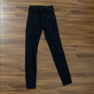 AMERICAN EAGLE HIGHWAISTED STRETCH JEANS